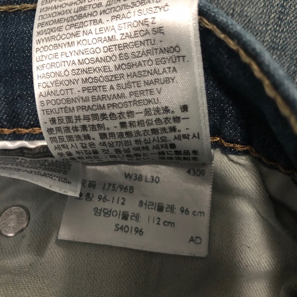 ๐ฅ๐๐๐ฃ๐๐๐ Levi's 559 Relaxed Straight jeans - size 38 - Picture 7 of 9